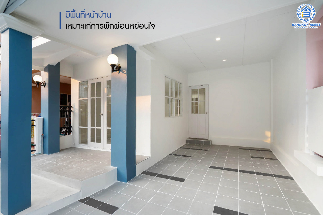 บ้านมือสองตกแต่งใหม่ ม.บุศรินทร์ วงแหวน (บ้านกล้วย-ไทรน้อย) จากแบรนด์ L&H เนื้อที่ 20.5 ตร.ว. ฟังก์ชั่น 3 ห้องนอน 2 ห้องน้ำ ตอบโจทย์ทุกการอยู่อาศัย ใกล้เซ็นทรัลเวสต์เกต และ รถไฟฟ้า "สถานีคลองบางไผ่"